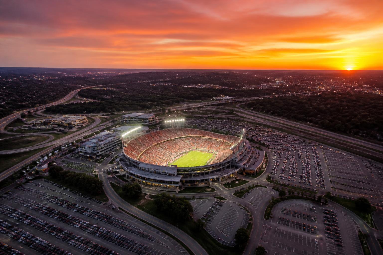 Vista aérea del Arrowhead Stadium en Kansas City al atardecer durante el Mundial 2026