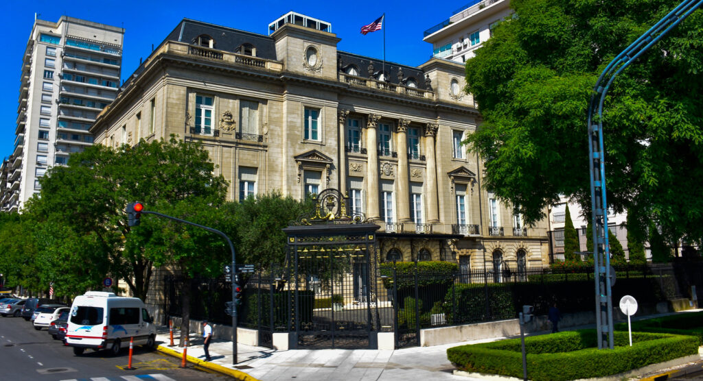 EMBAJADA DE USA: UN VINCULO MULTIFACETICO
