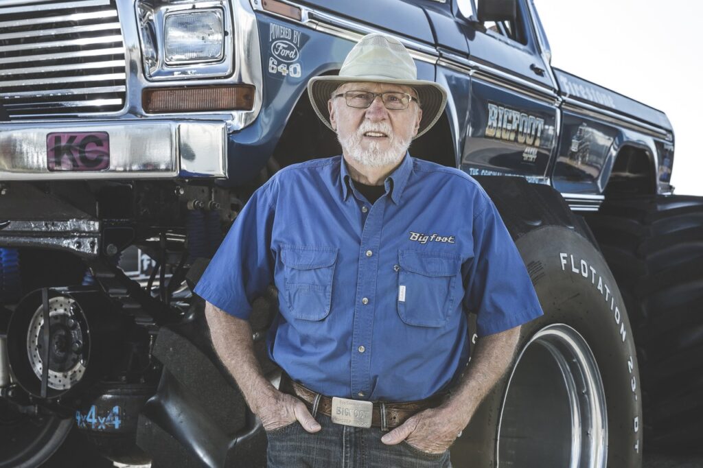 MONSTER TRUCKS: BESTIAS SOBRE RUEDAS